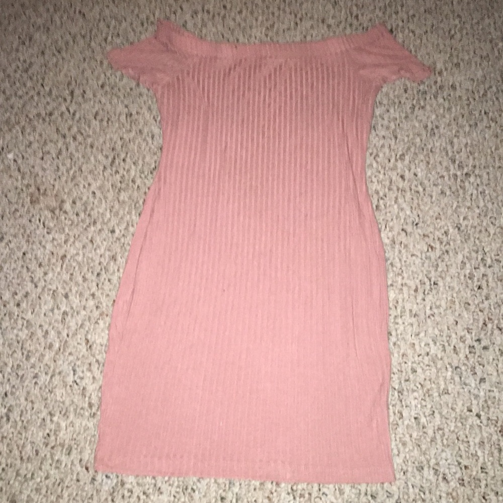 pink dress